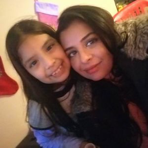 Meet your Posher, Roxana